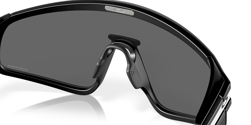 OO9404 Latch Panel Oakley Black L - Image 3