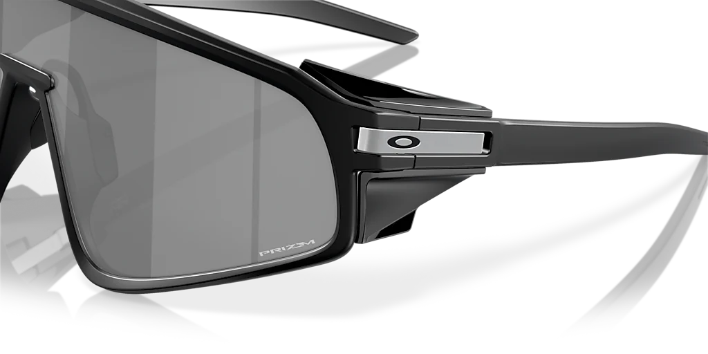 OO9404 Latch Panel Oakley Black L - Image 7